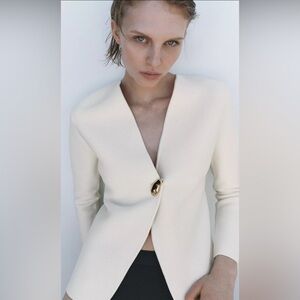 🔥🔥Zara Smooth knit Cardigan